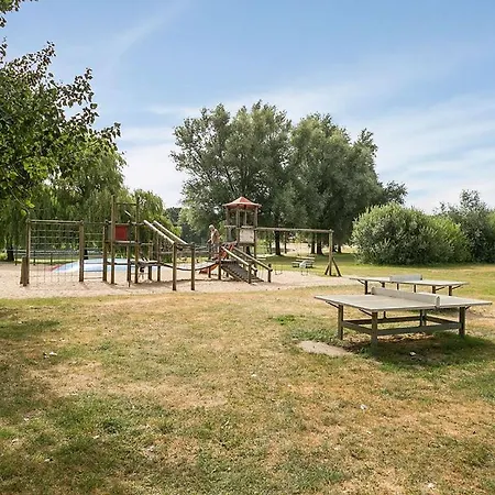 度假居 Recreatiewoning Maas En Waal 72 *